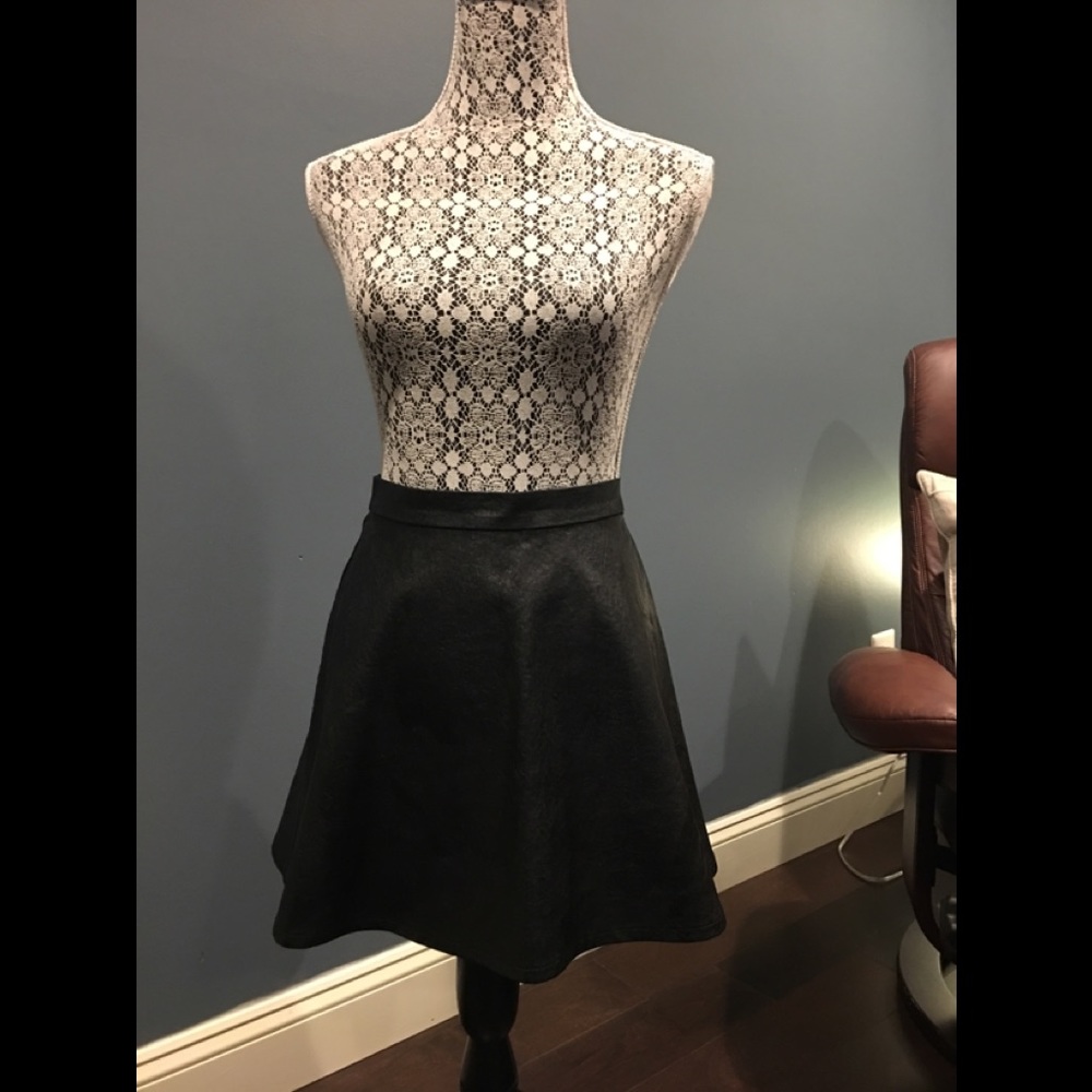 Leather skirt